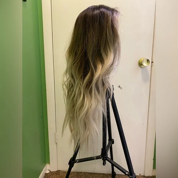 Human/Synthetic Blend Elegant Ombre Platinum Blonde Lace Front Wig - Picture 3 of 10